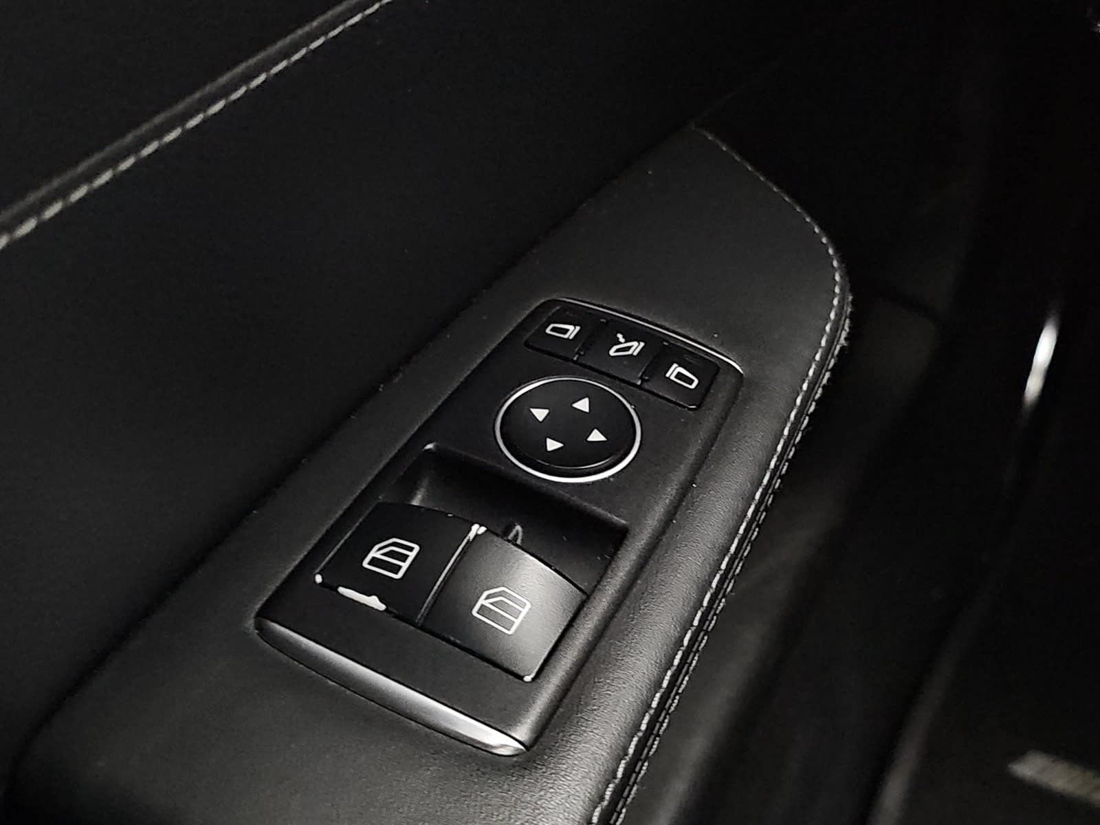 Used 2020 Mercedes-Benz AMG GT Coupe image 23