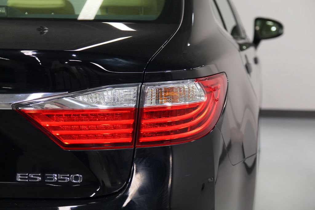 Used 2014 Lexus ES 350 w/ Premium Package FWD image 14