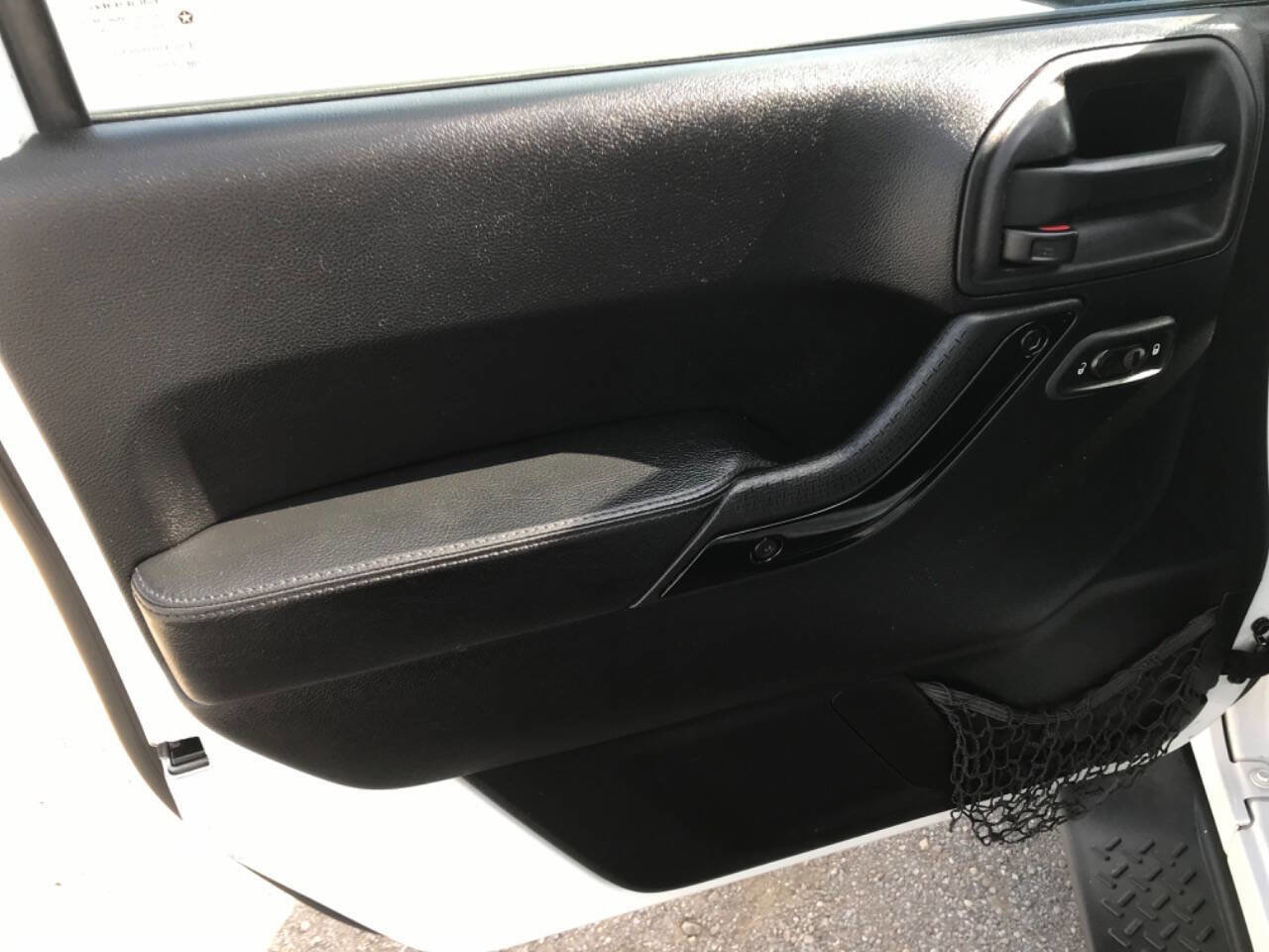 Used 2014 Jeep Wrangler Altitude AWD/4WD image 6