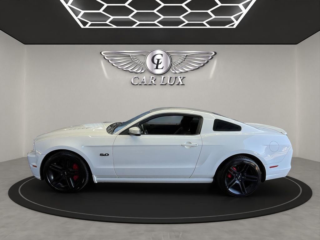 Used 2013 Ford Mustang GT RWD image 3