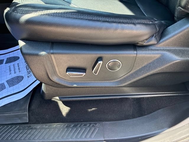 Used 2019 Ford Expedition Limited AWD/4WD image 13