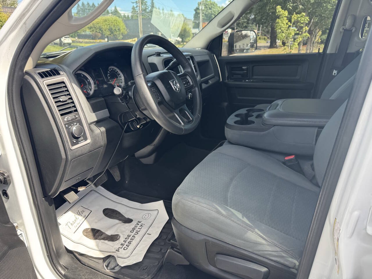 Used 2018 RAM 3500 Tradesman w/ Chrome Appearance Group AWD/4WD image 6