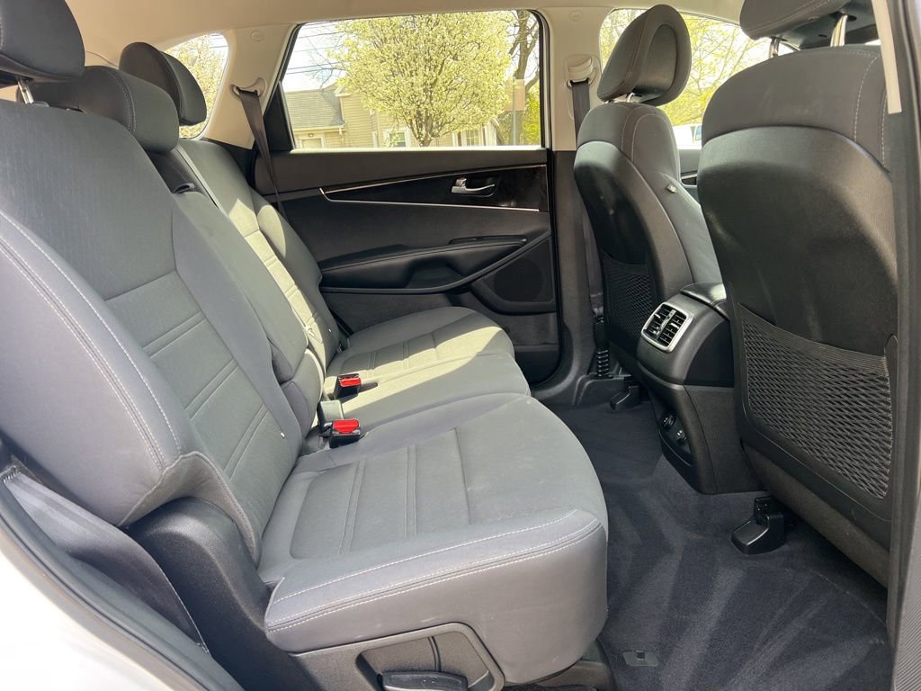 Used 2016 Kia Sorento LX w/ LX Convenience Package AWD/4WD image 23