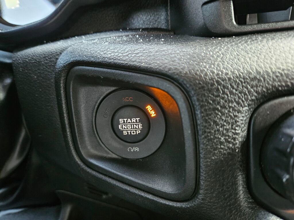 Used 2024 Jeep Wrangler Unlimited image 24