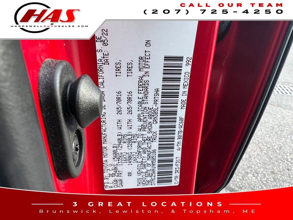 Used 2022 Toyota Tacoma TRD Off-Road image 17