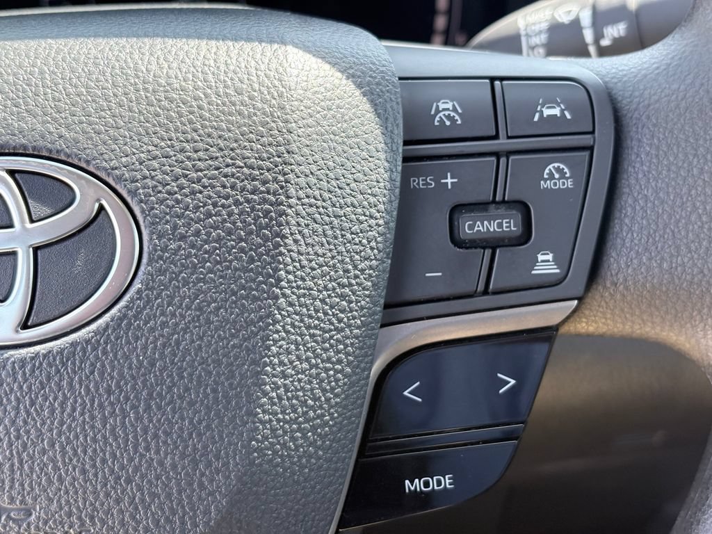 Used 2025 Toyota Camry LE FWD image 15