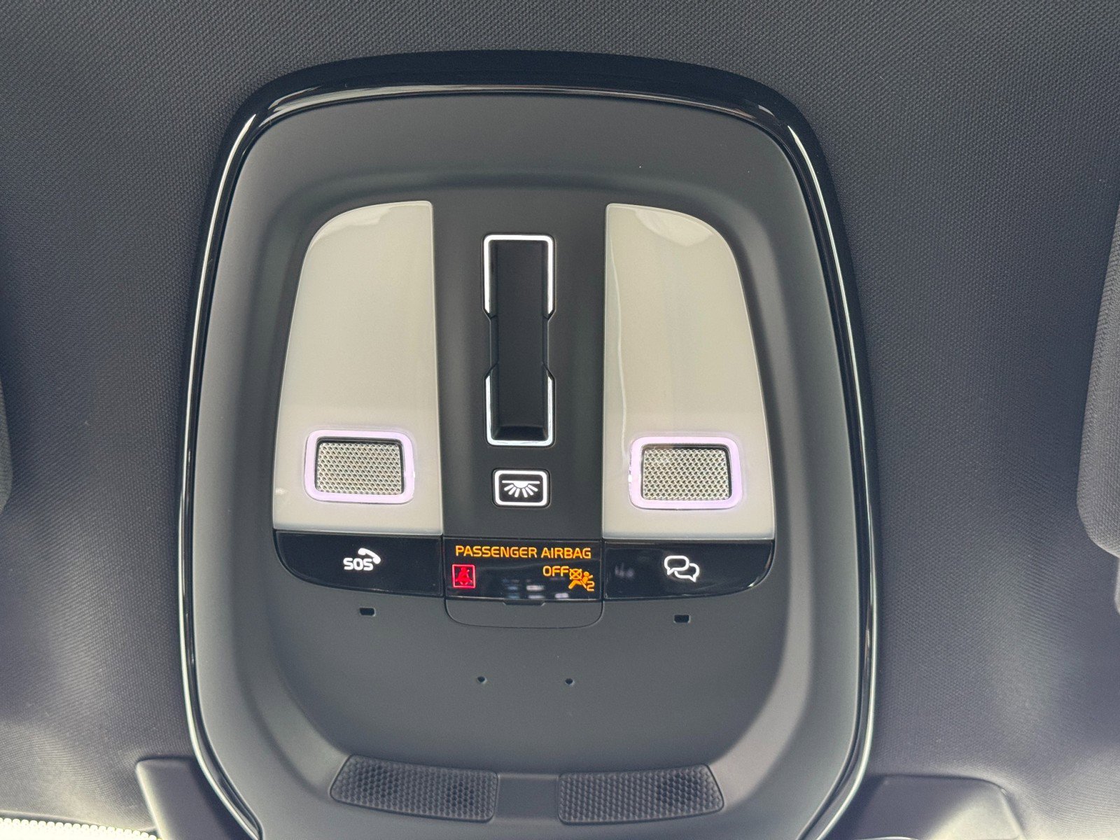 Used 2024 Volvo XC90 T8 Plus image 35