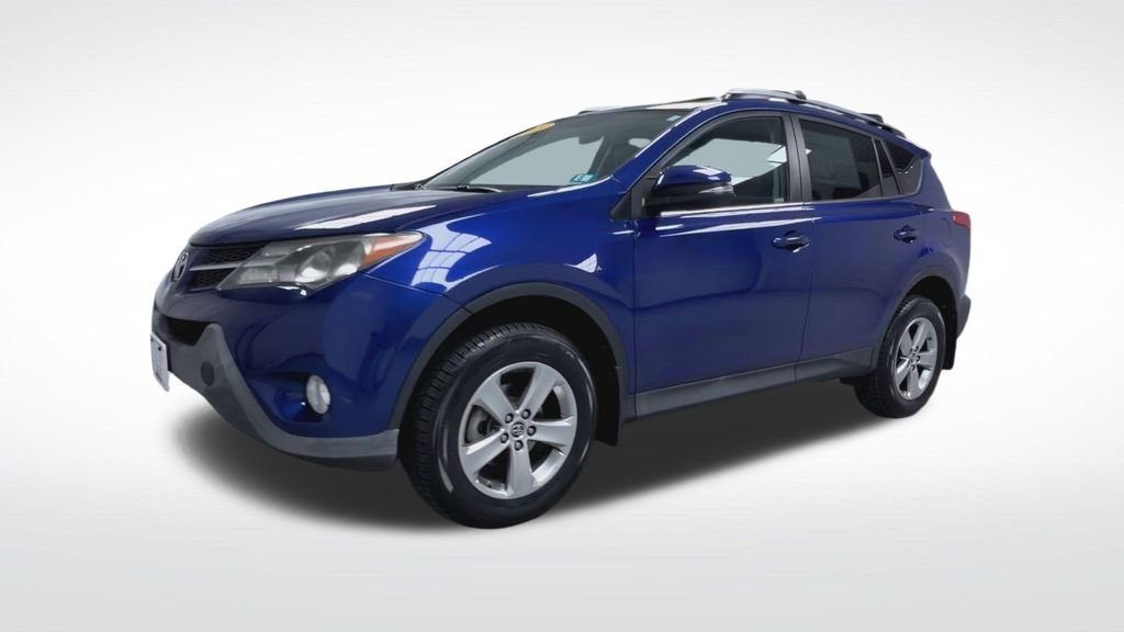 Used 2015 Toyota RAV4 XLE AWD/4WD image 4