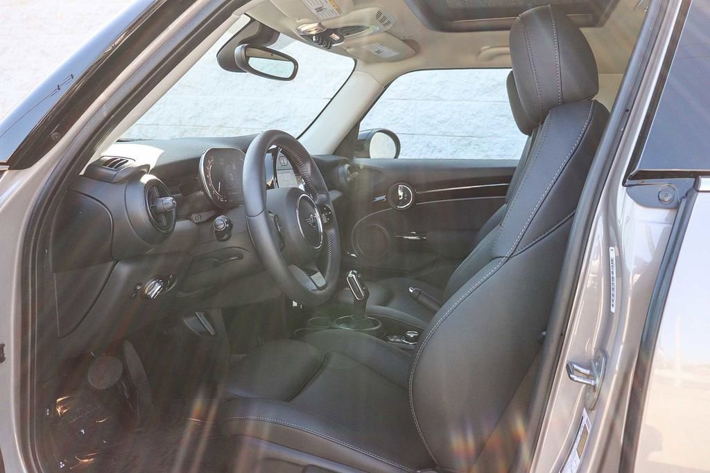 Used 2023 MINI Cooper S image 21