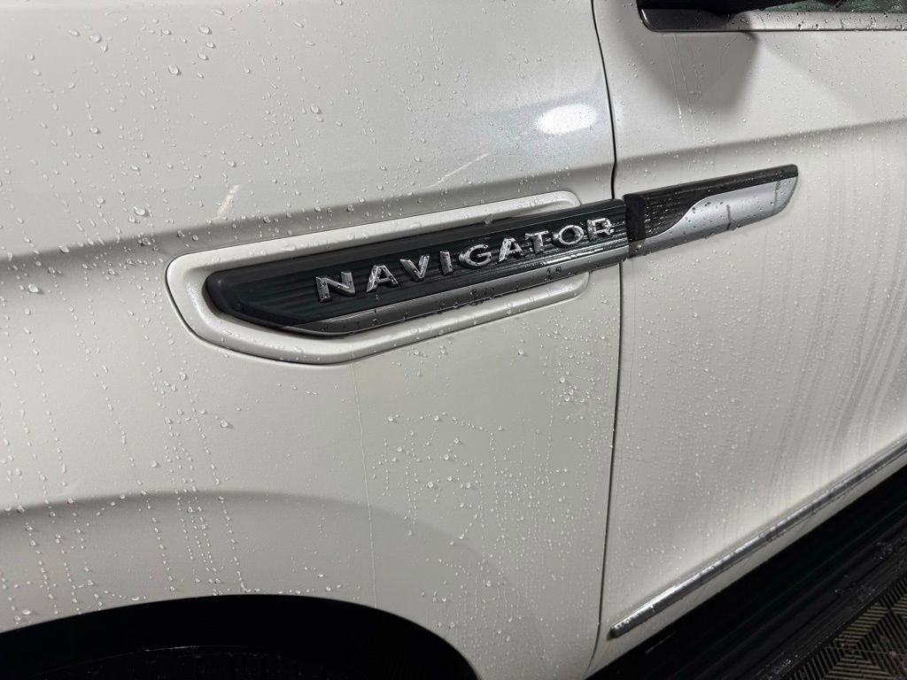 Certified 2023 Lincoln Navigator Reserve image 13