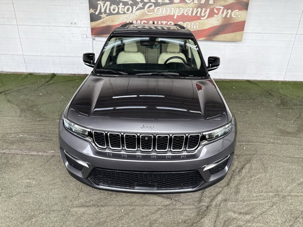 Used 2022 Jeep Grand Cherokee Limited w/ Luxury Tech Group II image 5
