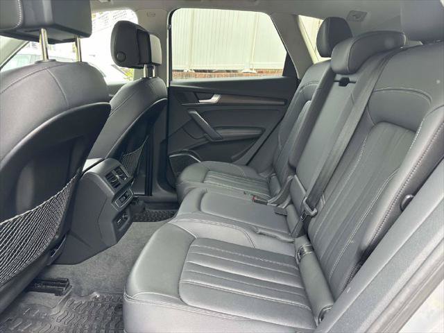 Used 2022 Audi Q5 2.0T Premium Plus w/ Premium Plus Package AWD/4WD image 14