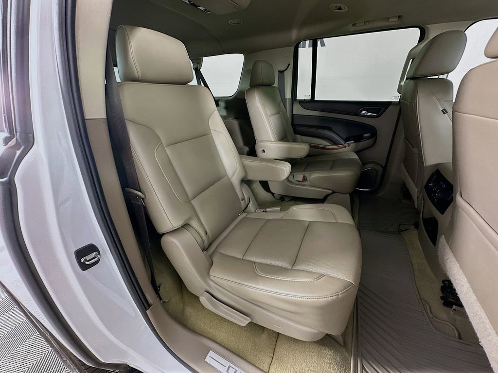 Used 2018 Chevrolet Suburban Premier image 37