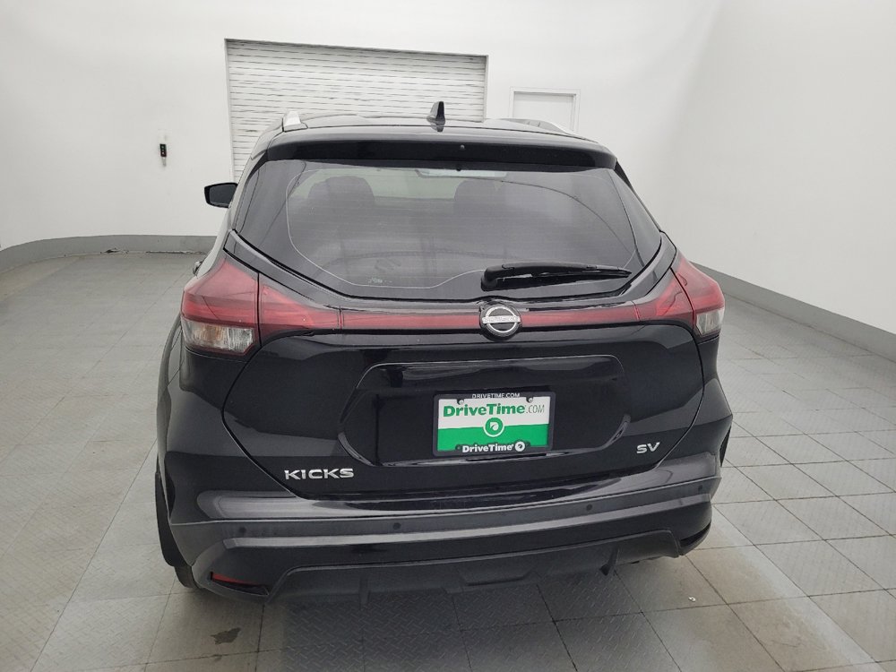 Used 2022 Nissan Kicks SV image 6