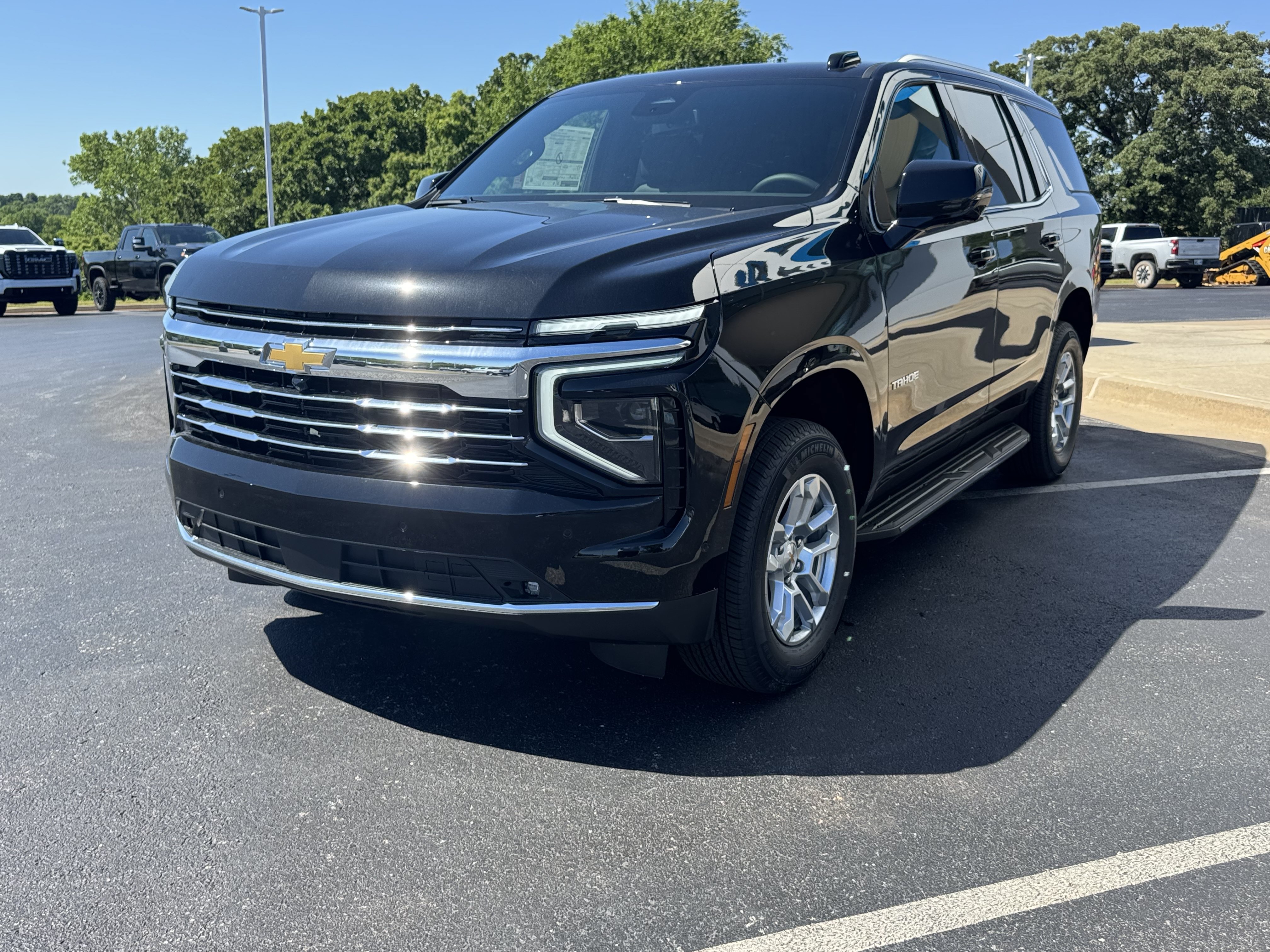 New 2026 Chevrolet Tahoe LT w/ Comfort Package AWD/4WD image 2