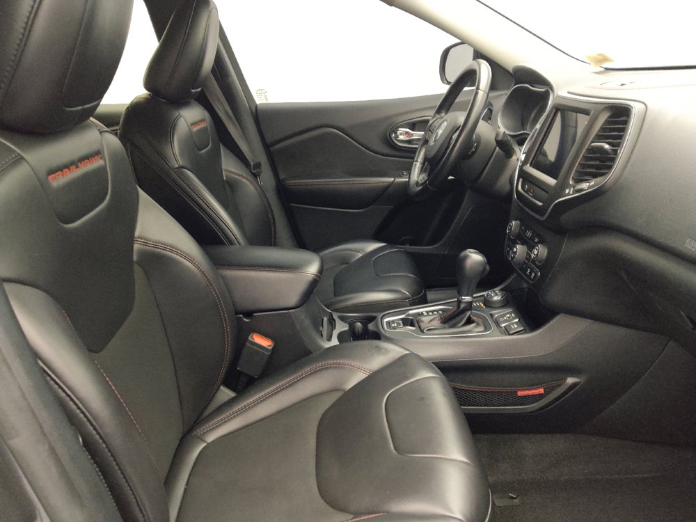 Used 2020 Jeep Cherokee Trailhawk AWD/4WD image 21