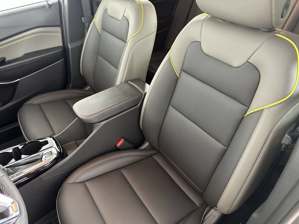New 2026 Chevrolet Trax ACTIV w/ Sunroof Package FWD image 21