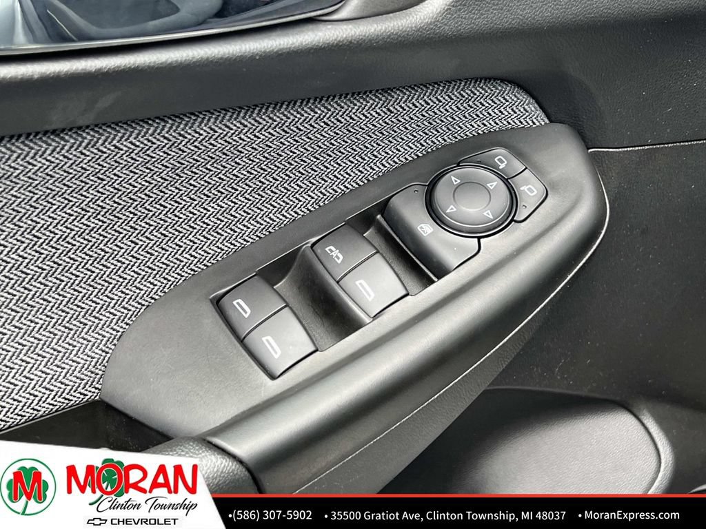Used 2025 Chevrolet TrailBlazer LT AWD/4WD image 16