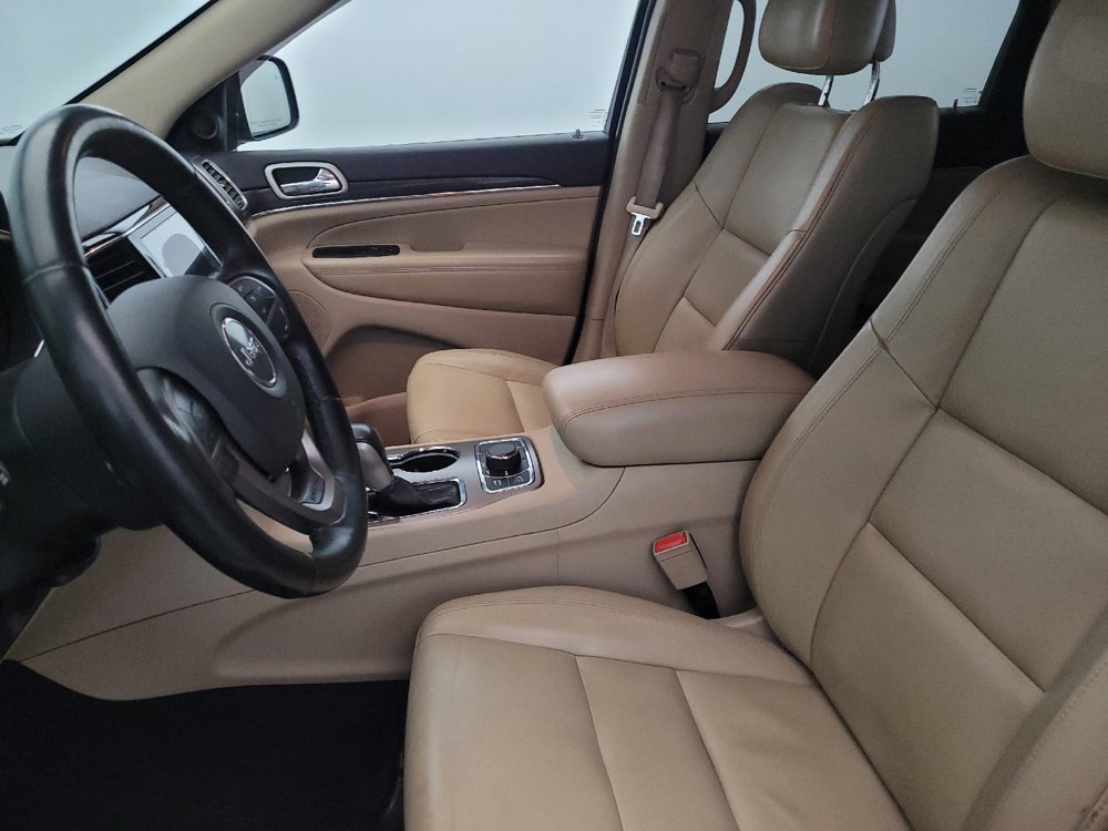 Used 2019 Jeep Grand Cherokee Limited image 17