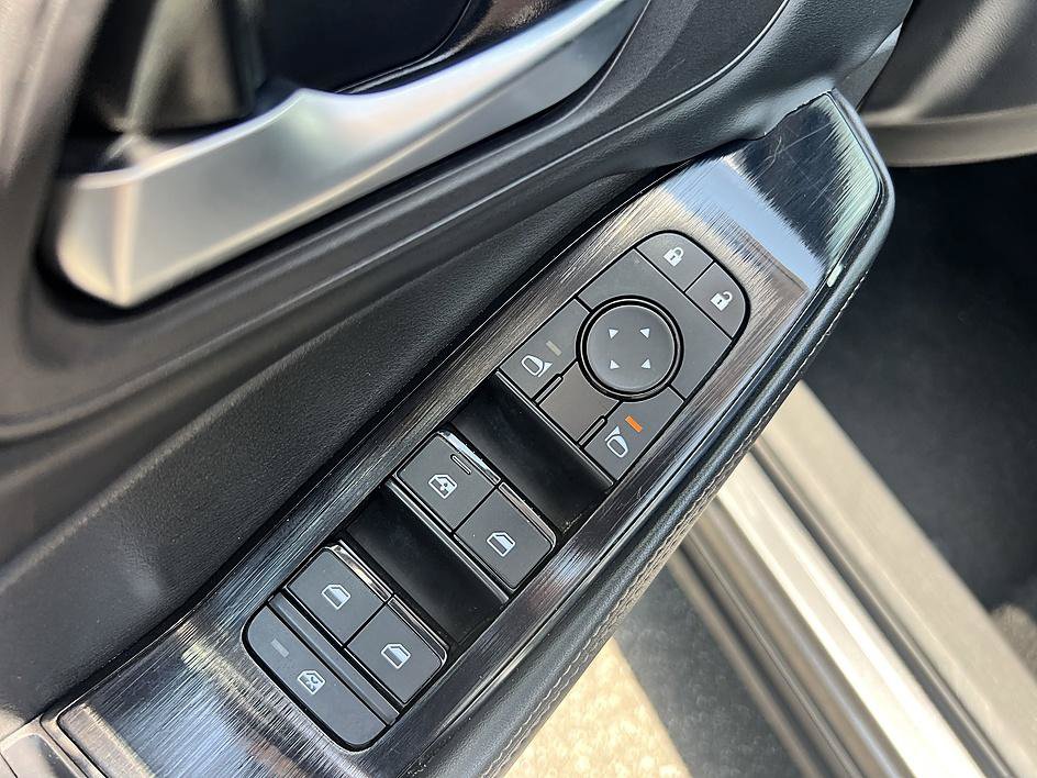 Certified 2024 Nissan Rogue SV AWD/4WD image 19