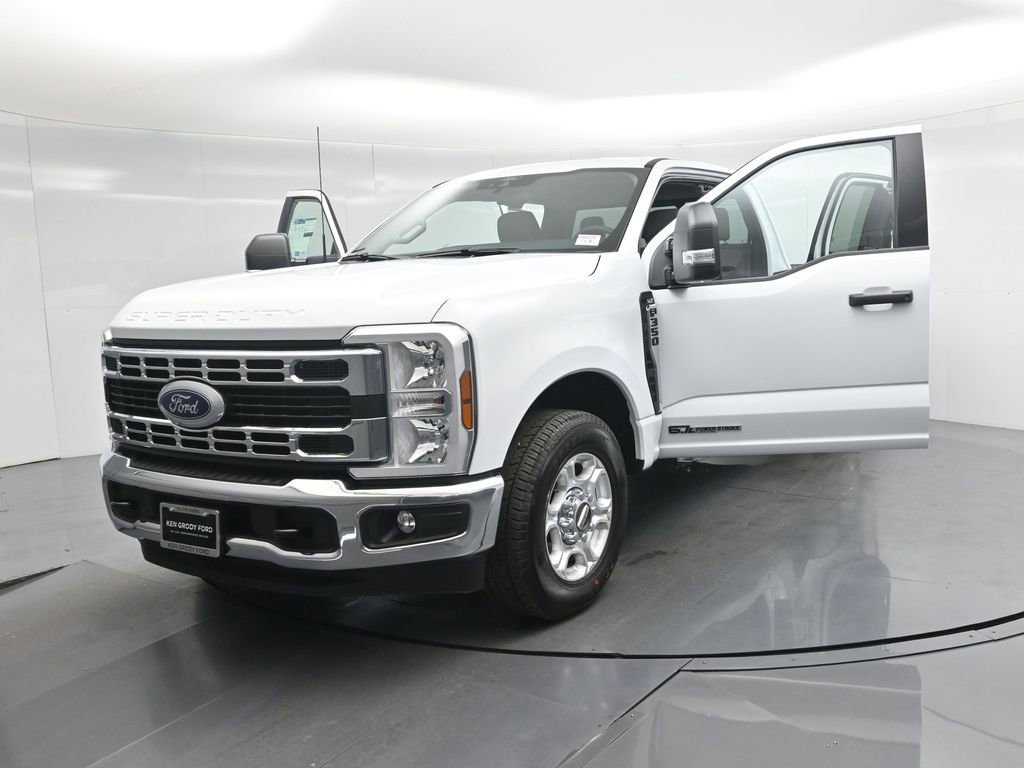 New 2026 Ford F350 XLT image 24