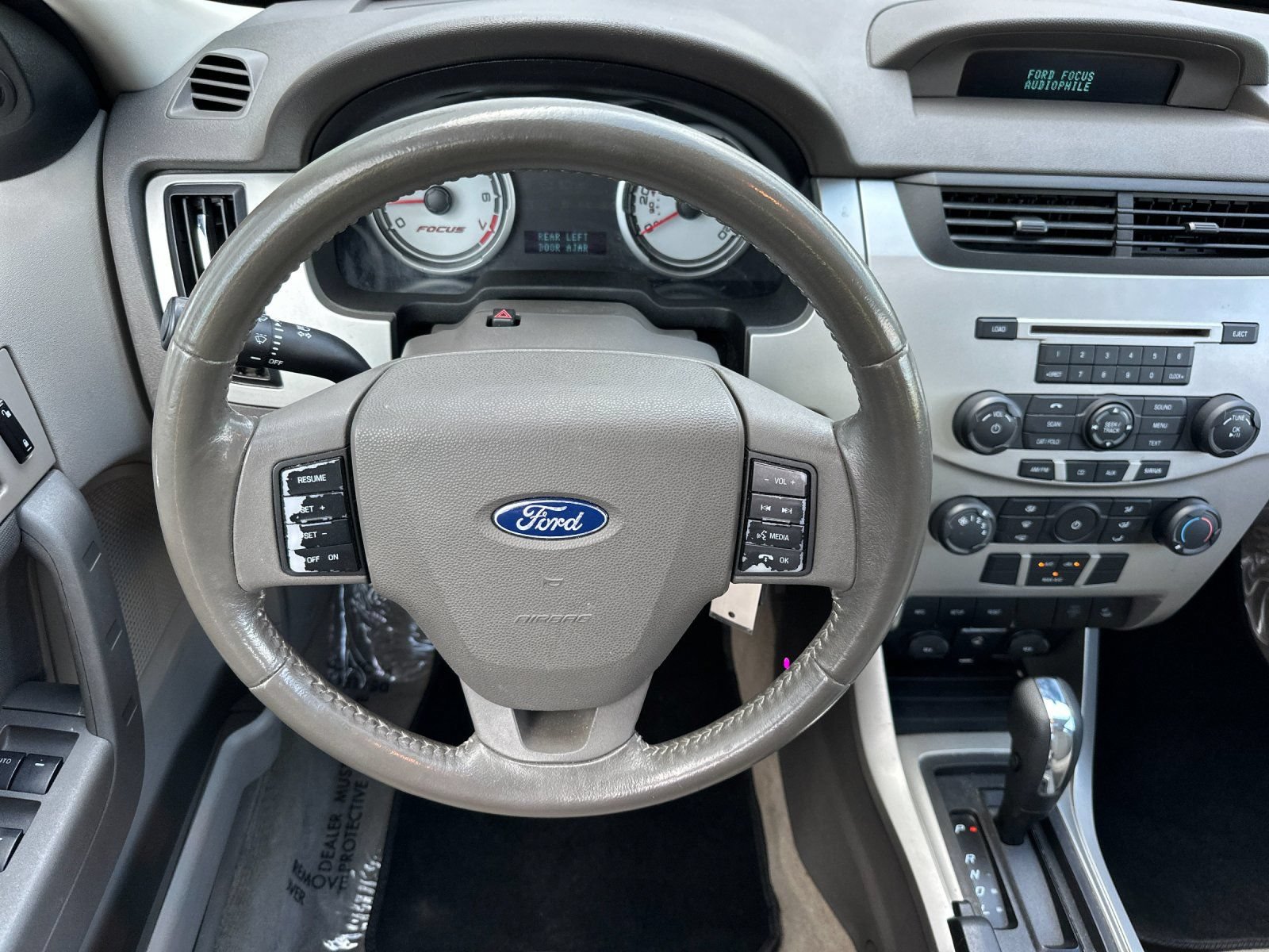 Used 2009 Ford Focus SES FWD image 13