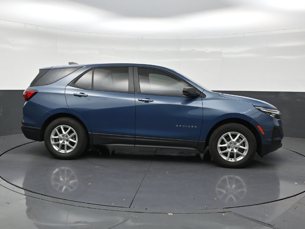 Used 2024 Chevrolet Equinox LS FWD image 6