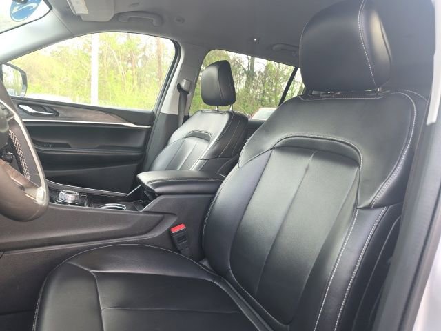 Used 2023 Jeep Grand Cherokee L Limited image 16