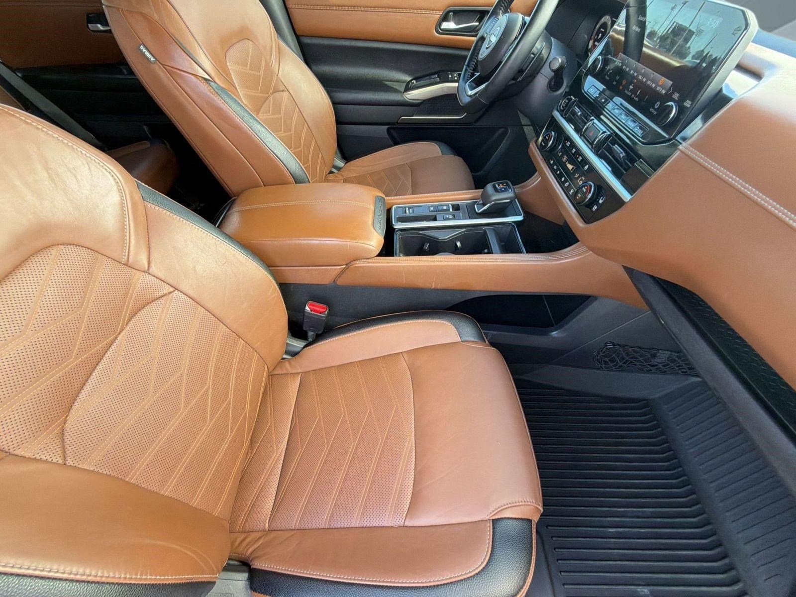 Used 2022 Nissan Pathfinder Platinum w/ Cargo Package FWD image 31