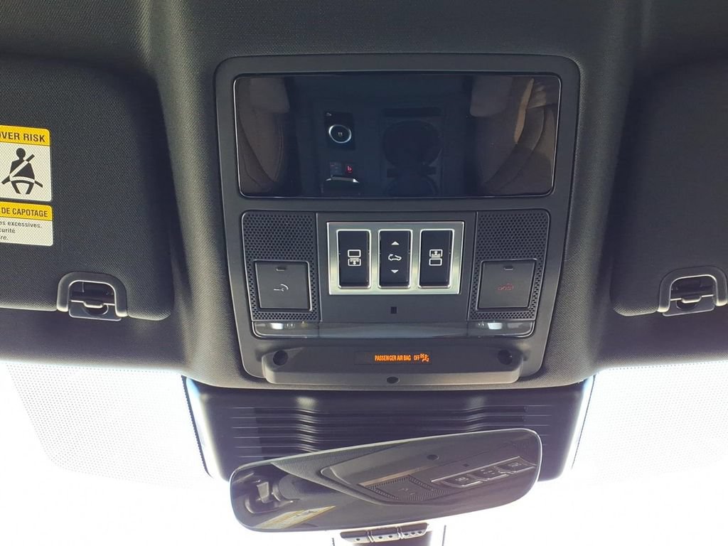 New 2026 Land Rover Discovery Limited Edition AWD/4WD image 24