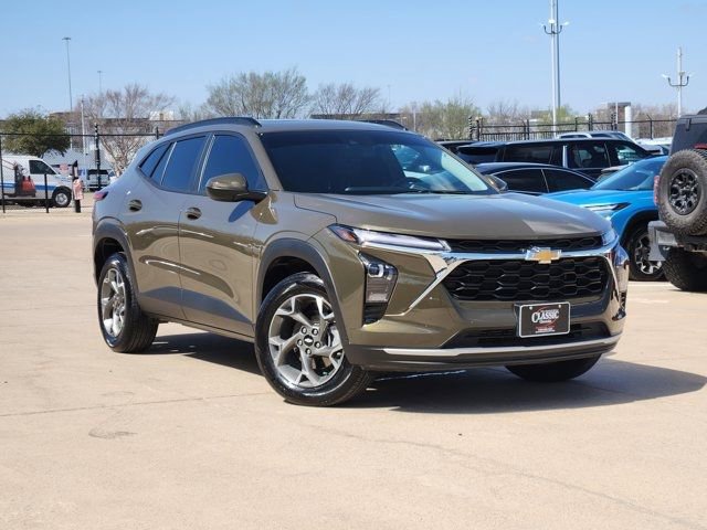 Used 2024 Chevrolet Trax LT w/ Sunroof Package video 2