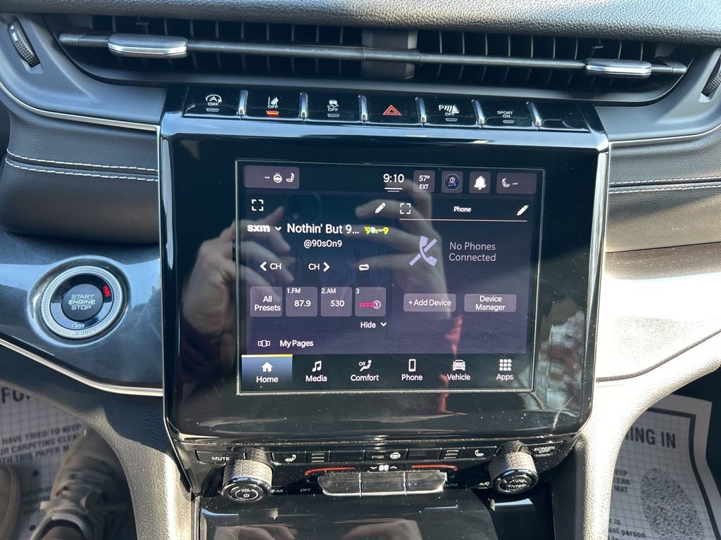 Used 2022 Jeep Grand Cherokee L Laredo w/ Luxury Tech Group I image 23