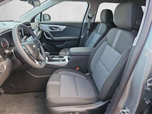 New 2026 Chevrolet Blazer LT w/ LPO, Black Grille Bar Package FWD image 4