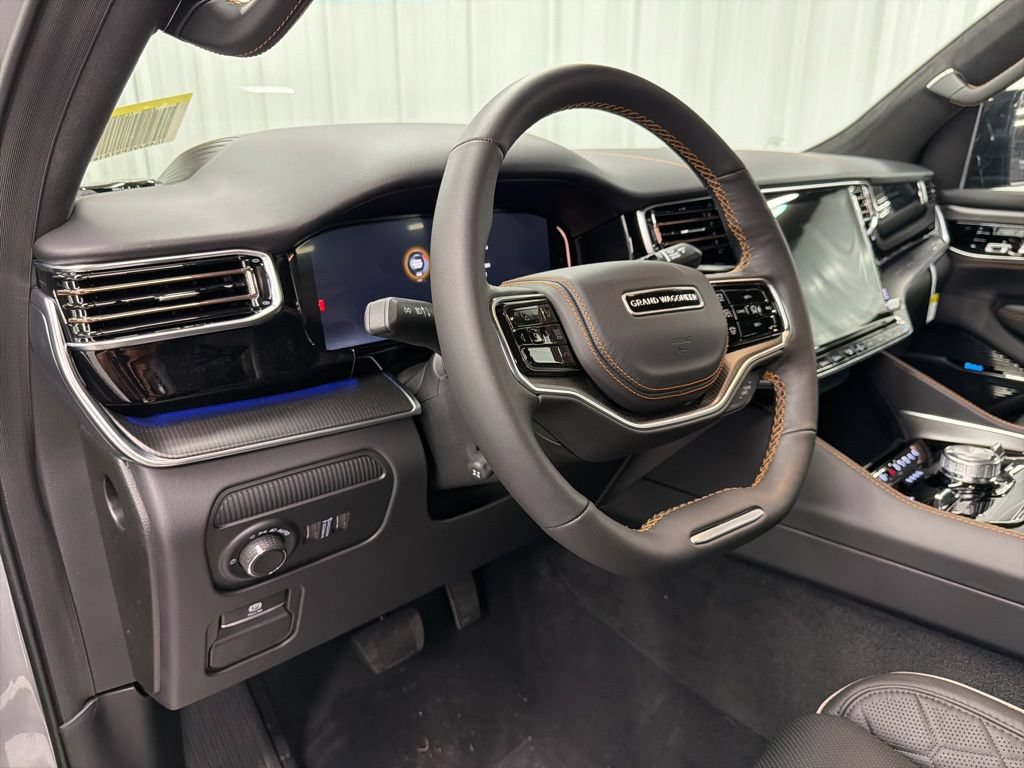 New 2026 Jeep Grand Wagoneer Summit AWD/4WD image 21