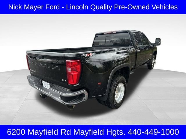 Used 2024 Chevrolet Silverado 3500 LTZ w/ LTZ Convenience Package image 7