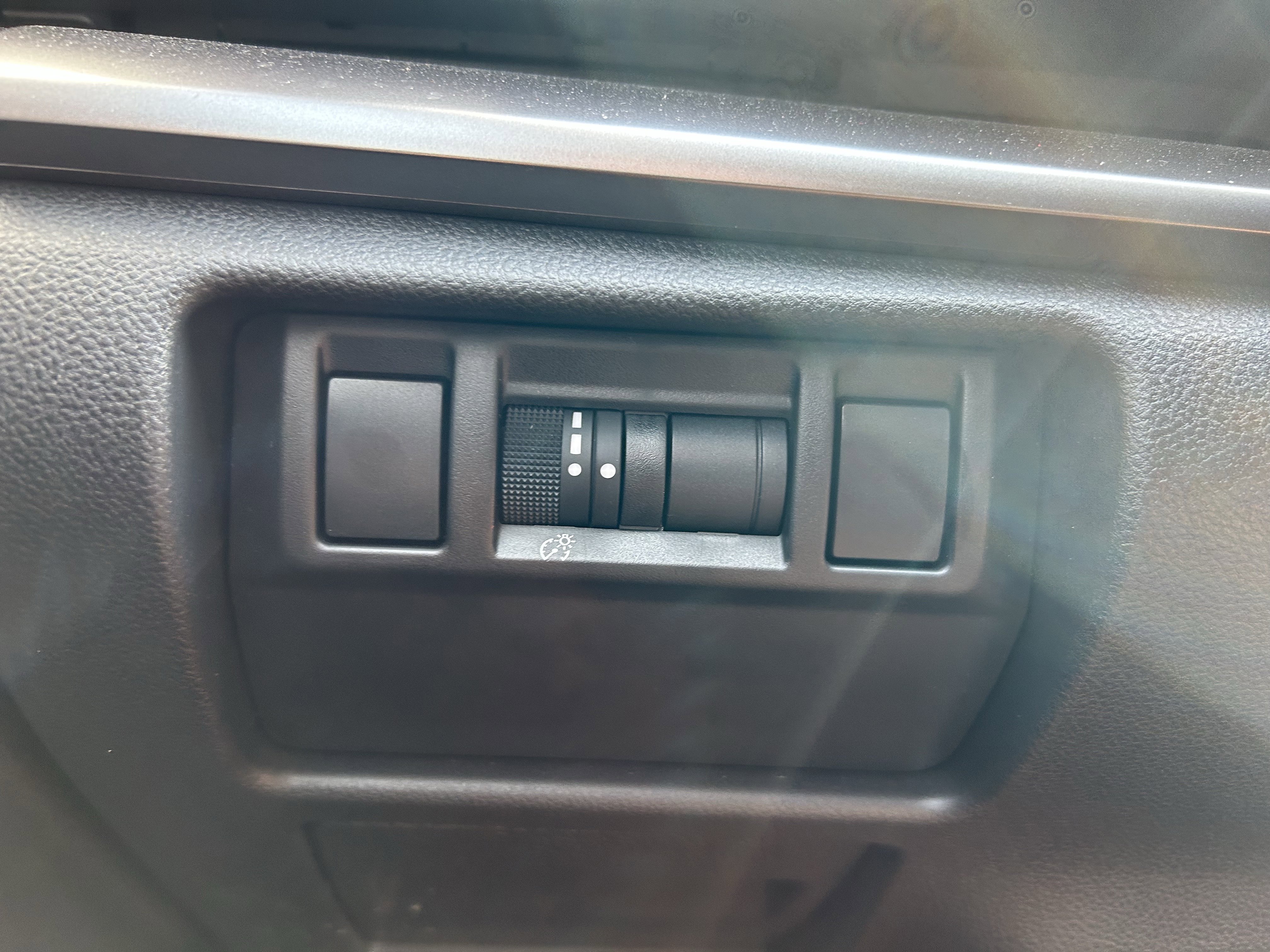 Used 2025 Subaru Impreza 2.0i image 18