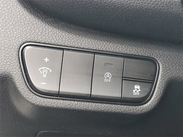 Certified 2024 Kia Seltos S image 18