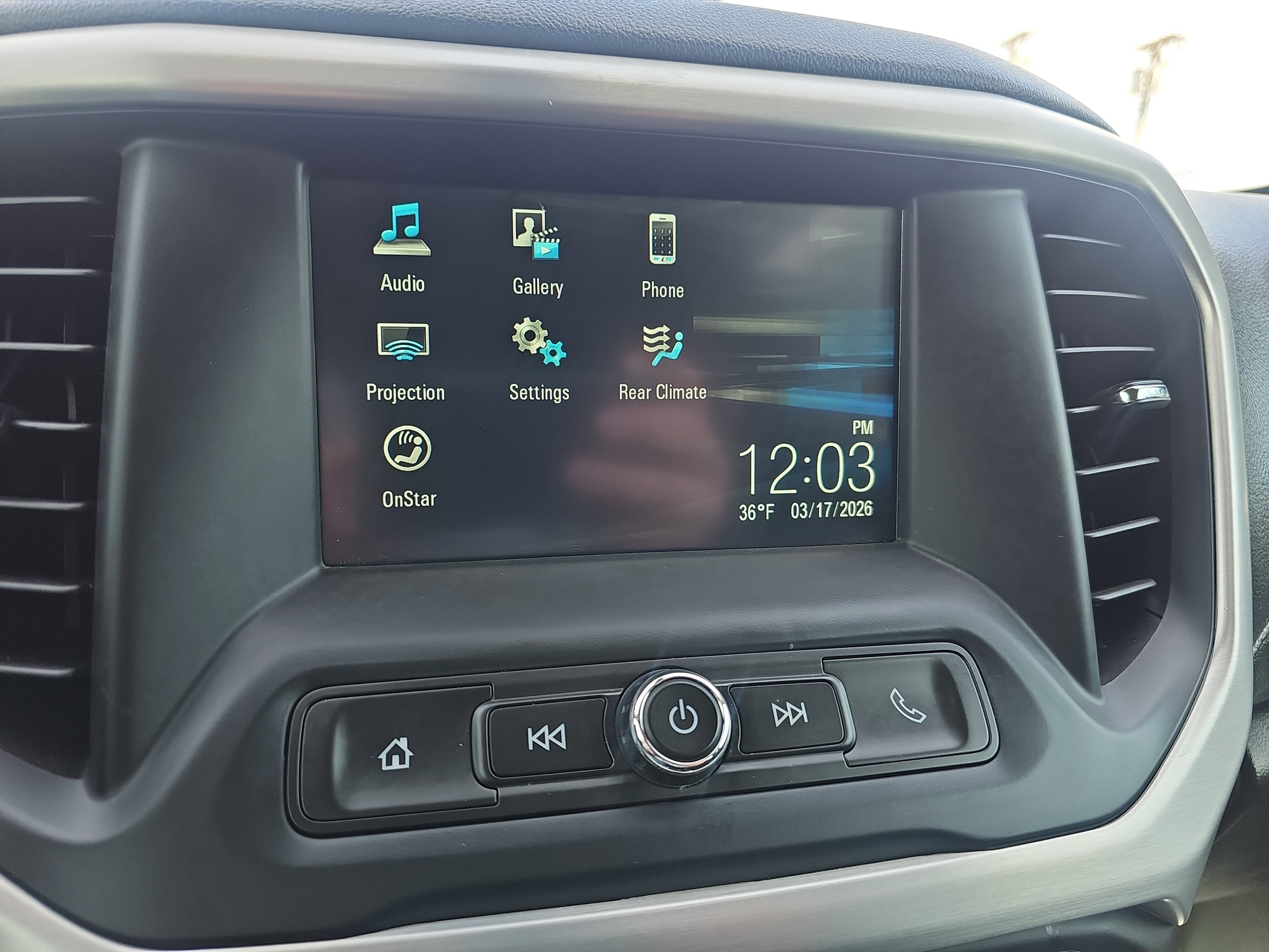 Used 2019 GMC Acadia SLE image 32