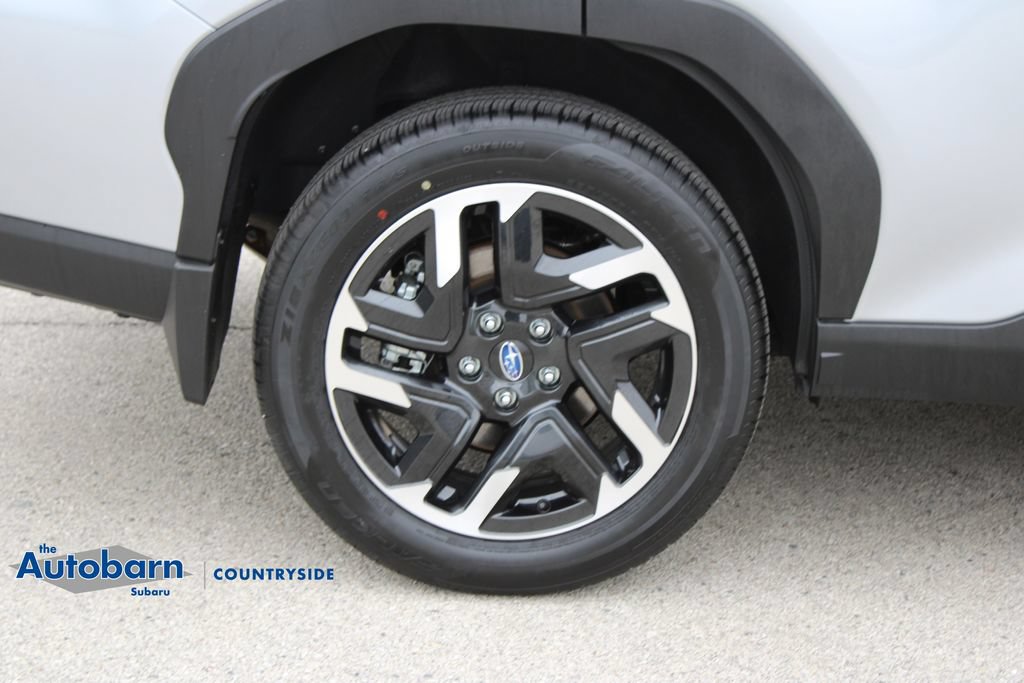 Used 2026 Subaru Forester Limited AWD/4WD image 32