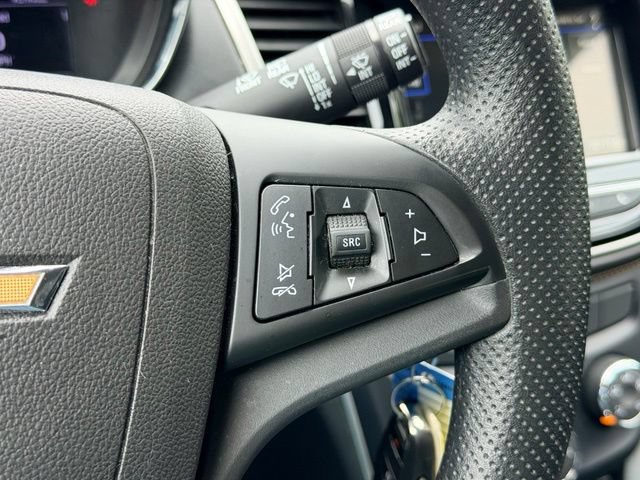 Used 2019 Chevrolet Trax LS w/ LPO, Cargo Package FWD image 10