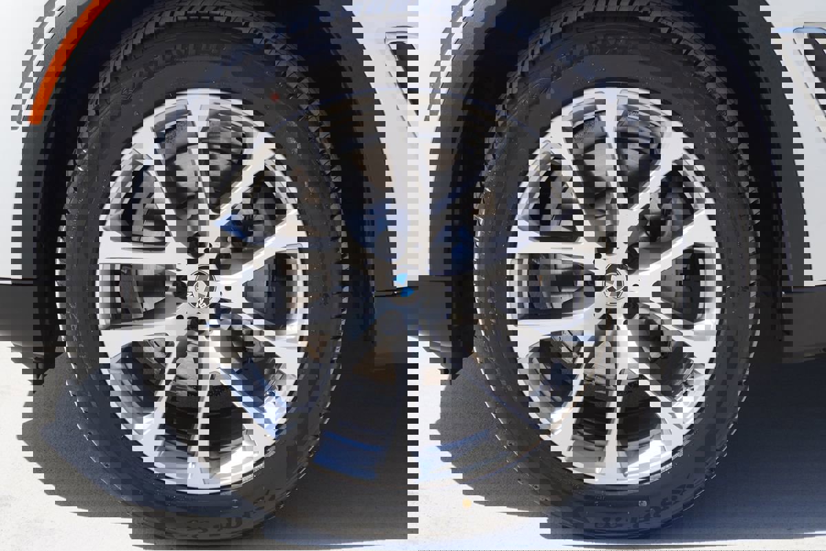 Used 2022 BMW X5 xDrive40i w/ Parking Assistance Package image 4