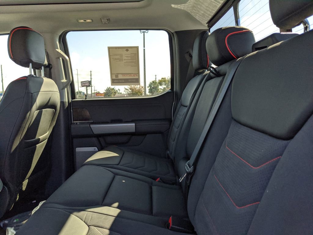 New 2026 Ford F250 Lariat w/ Black Appearance Package image 17