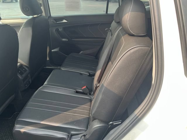 Used 2022 Volkswagen Tiguan SE AWD/4WD image 10