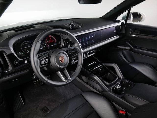 New 2026 Porsche Cayenne GTS AWD/4WD image 19