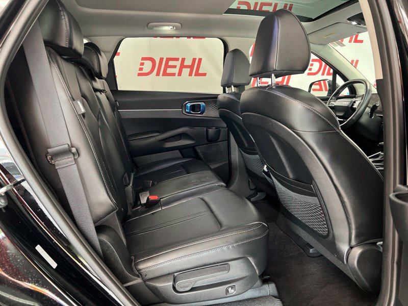 New 2026 Kia Sorento S w/ S Panoramic Sunroof Package FWD image 10