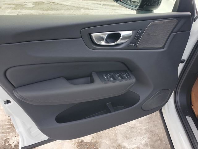 New 2026 Volvo XC60 B5 Ultra w/ Protection Package Premier image 10