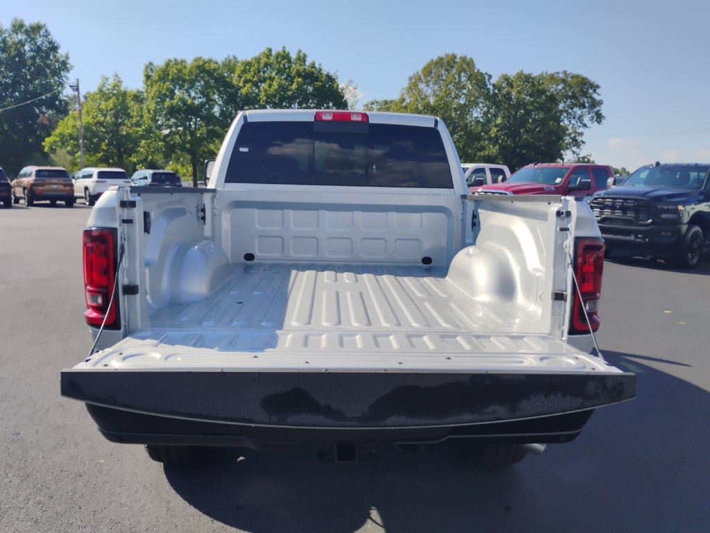 New 2026 RAM 2500 Tradesman AWD/4WD image 14