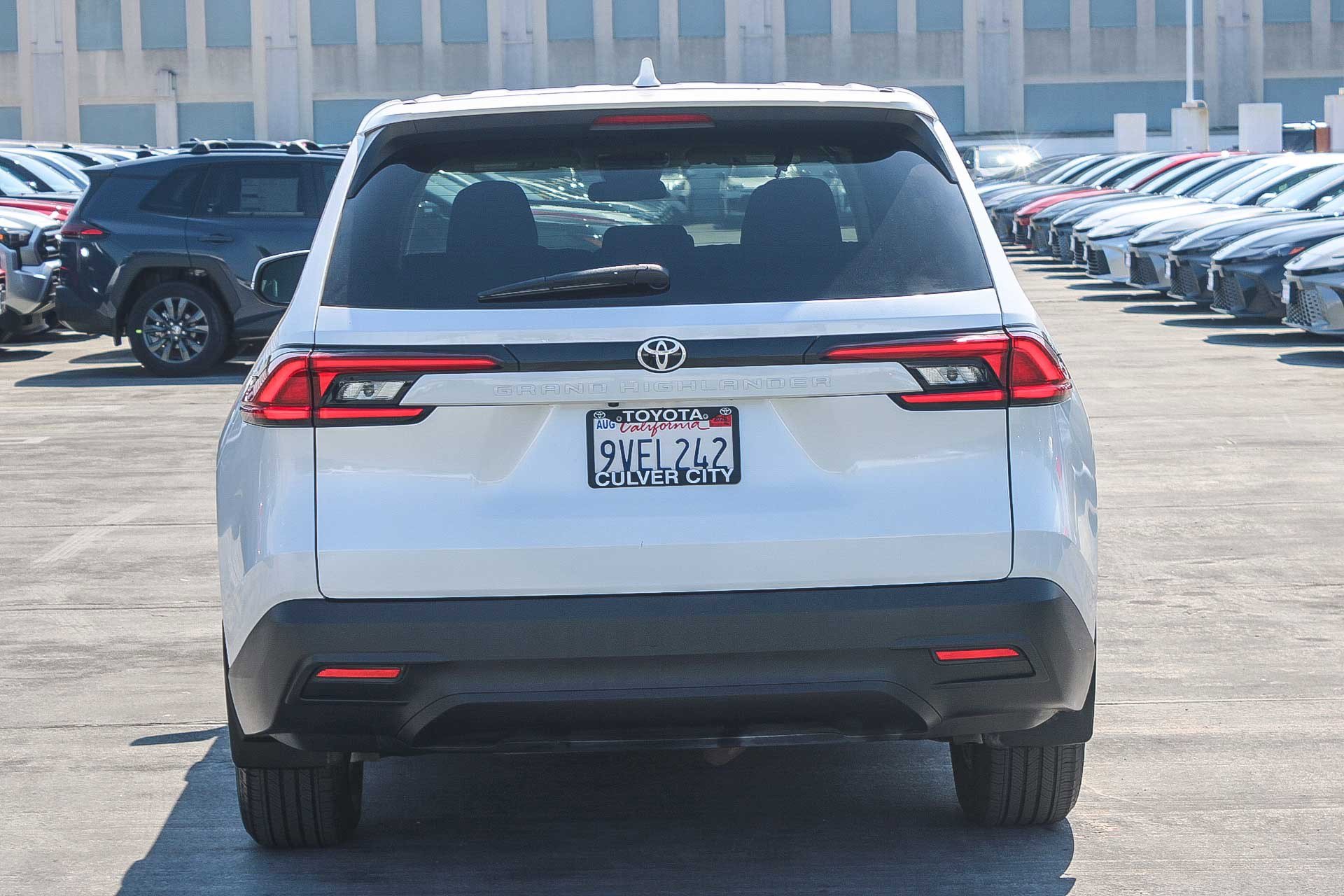 Certified 2025 Toyota Grand Highlander FWD image 8