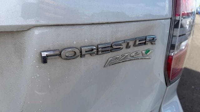 Used 2016 Subaru Forester 2.5i Premium AWD/4WD image 8