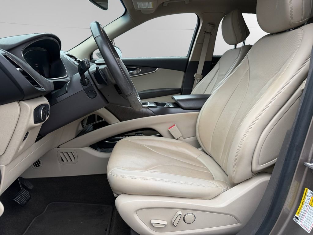 Used 2020 Lincoln Nautilus Reserve w/ Equipment Group 201A image 9